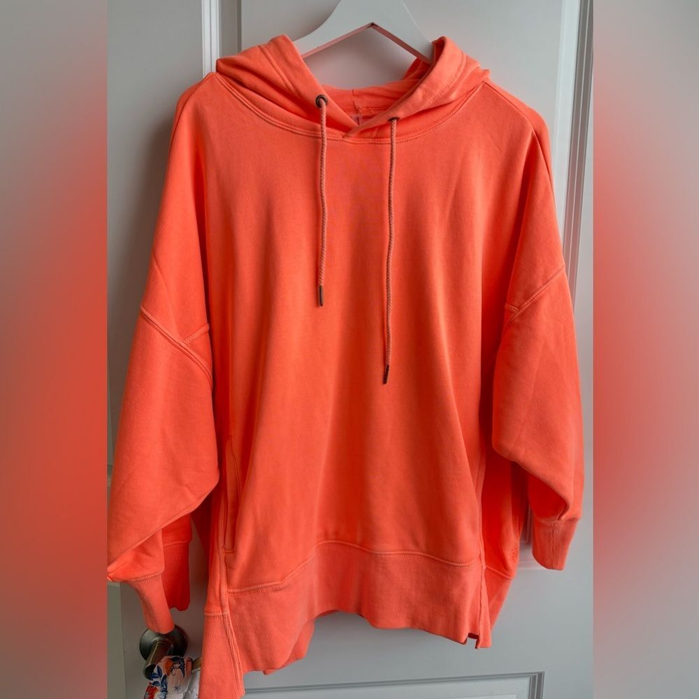 NWOT Free People FP Movement Sprint to the Finish Sweatshirt Hoodie Orange Small - Picture 2 of 10